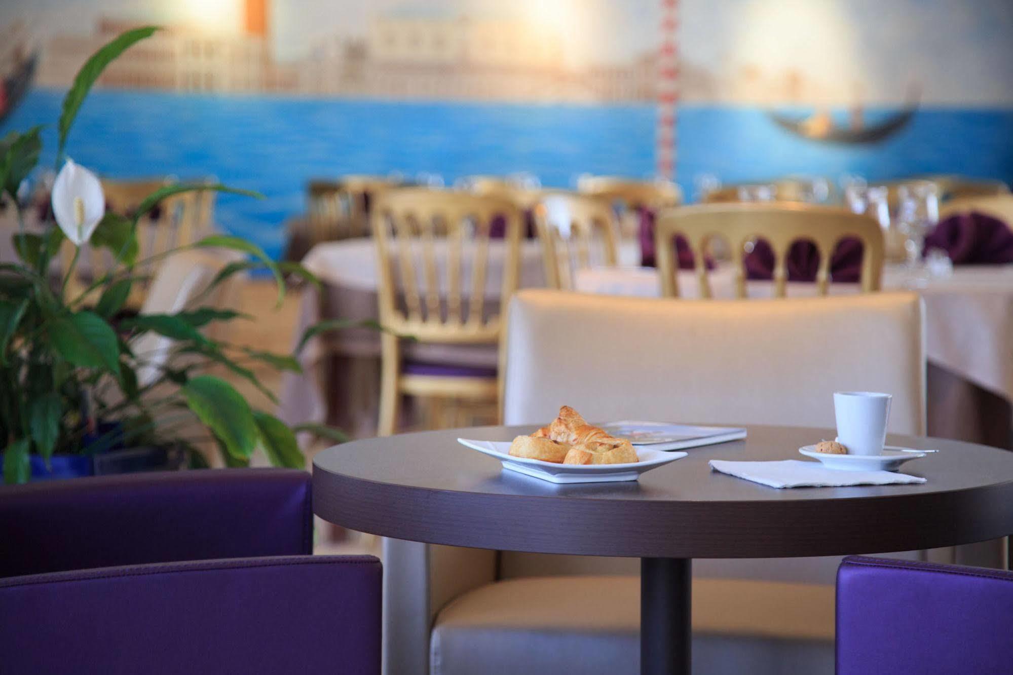 Hotel Novel Restaurant La Mamma Анси Экстерьер фото